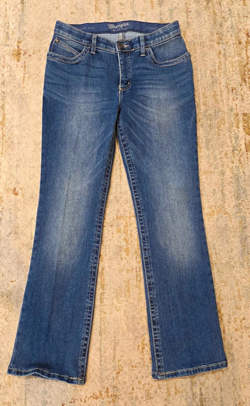 Wrangler Women’s Blue Medium Wash Bootcut Stretch Jeans Regular Fit Size 9